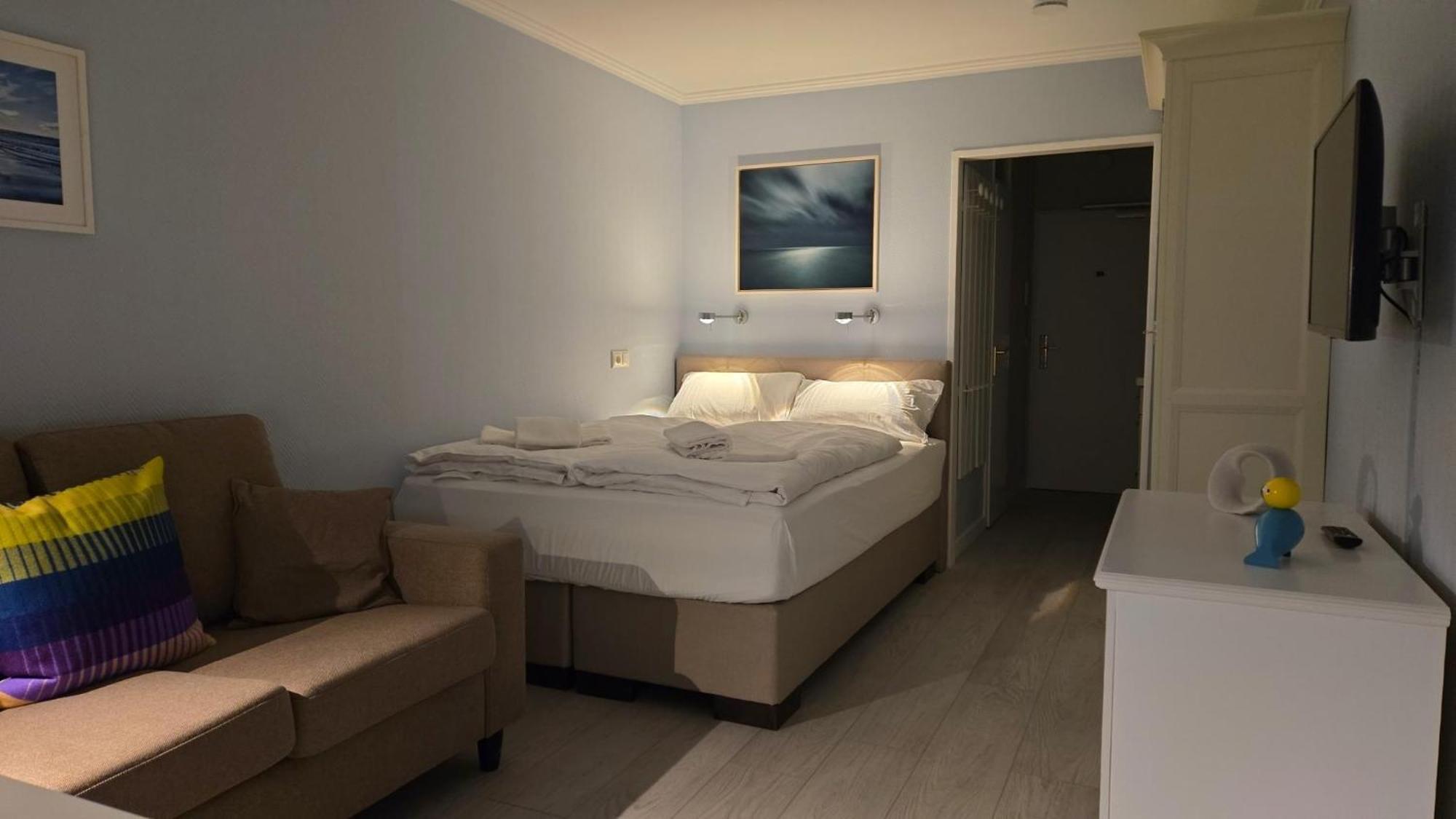Haus Am Meer App104 Mit Meerblick Und Balkon Westerland Luaran gambar