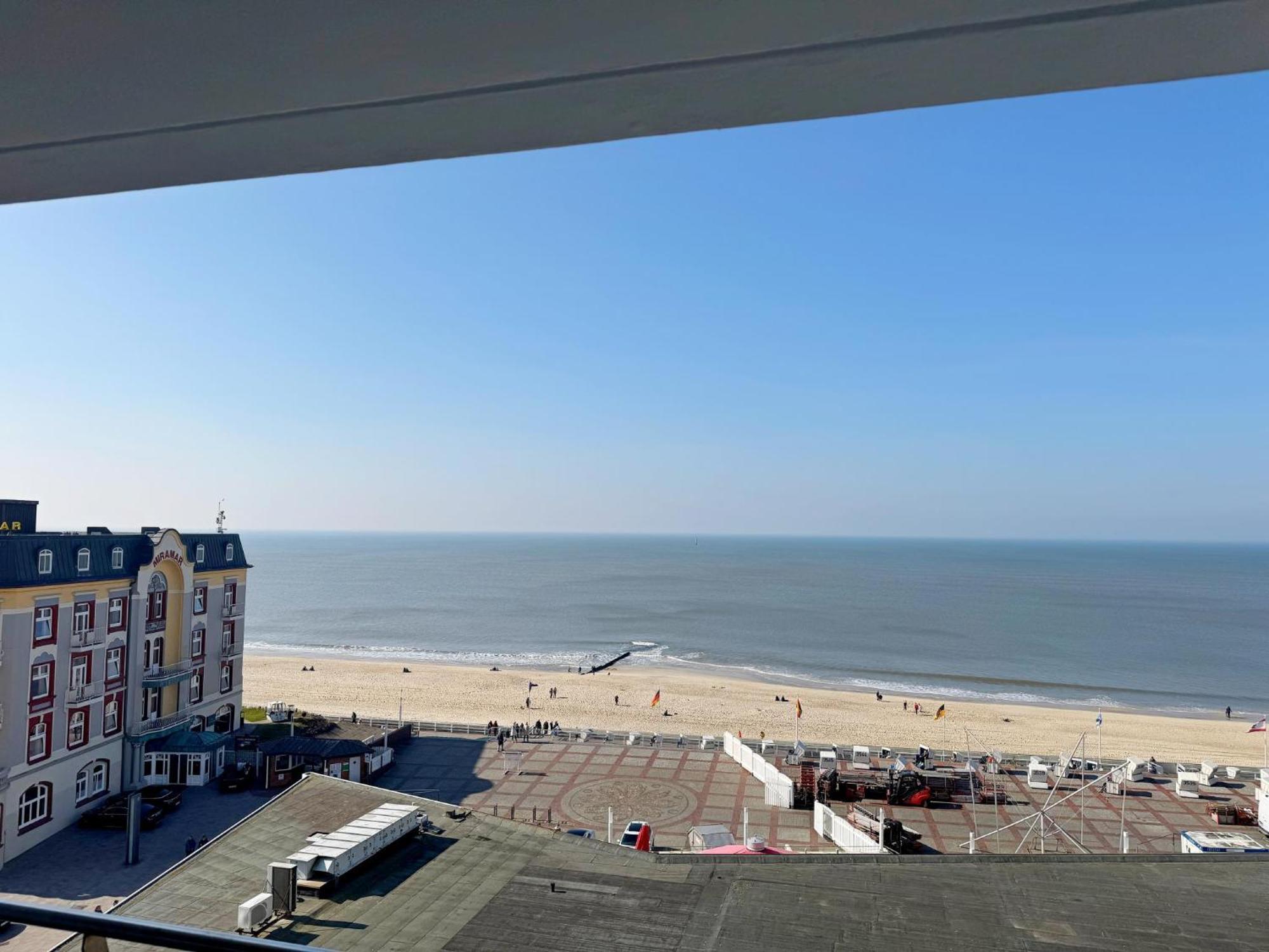 Haus Am Meer App104 Mit Meerblick Und Balkon Westerland Luaran gambar