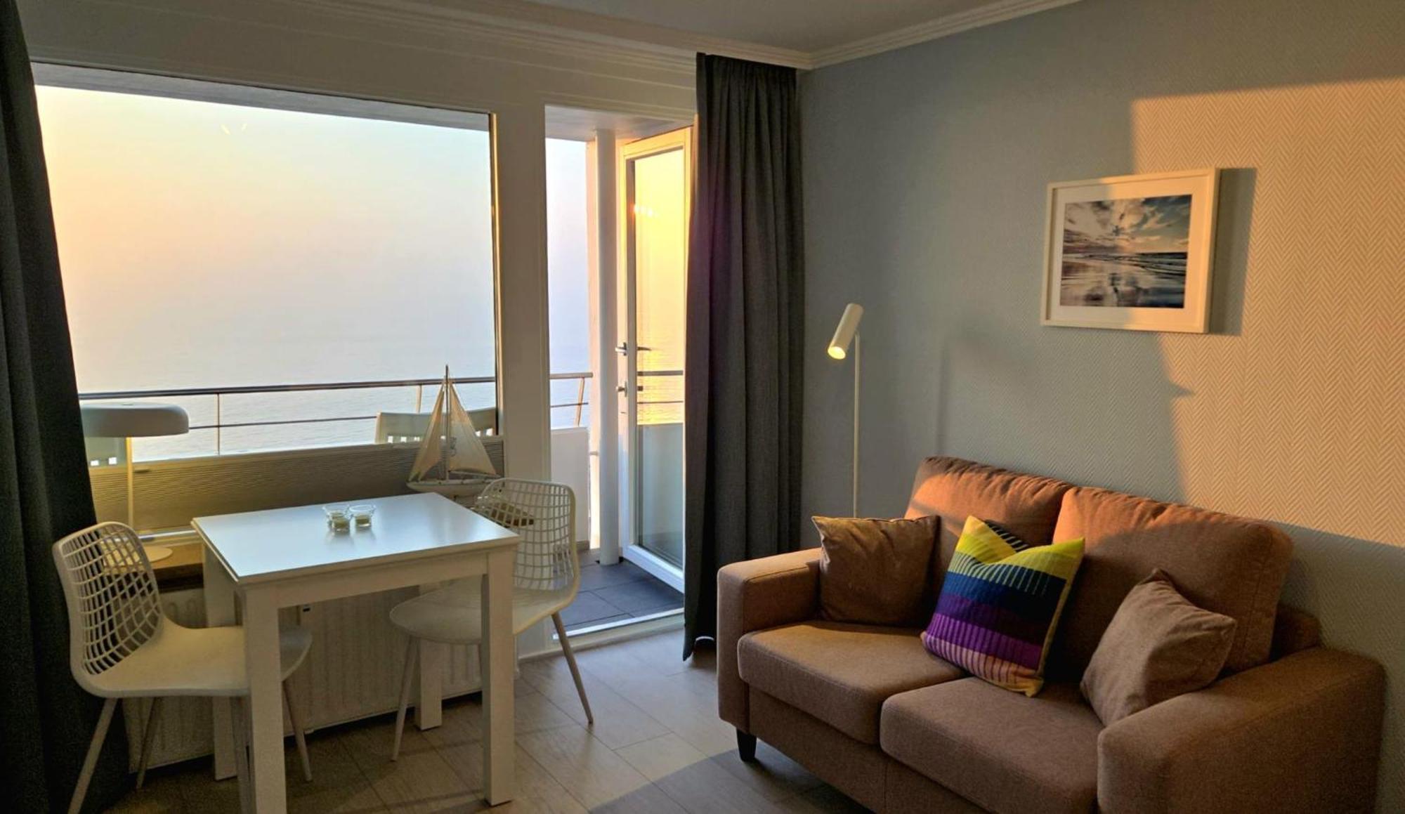 Haus Am Meer App104 Mit Meerblick Und Balkon Westerland Luaran gambar